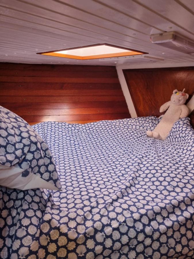 Traditional Boat Hotel Thorpe  ภายนอก รูปภาพ